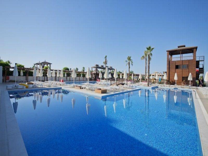 Tui Day And Night Connected Club Life Belek Hotell Exteriör bild