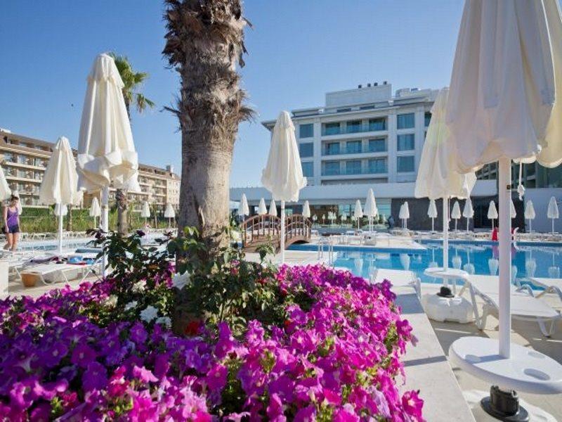 Tui Day And Night Connected Club Life Belek Hotell Exteriör bild
